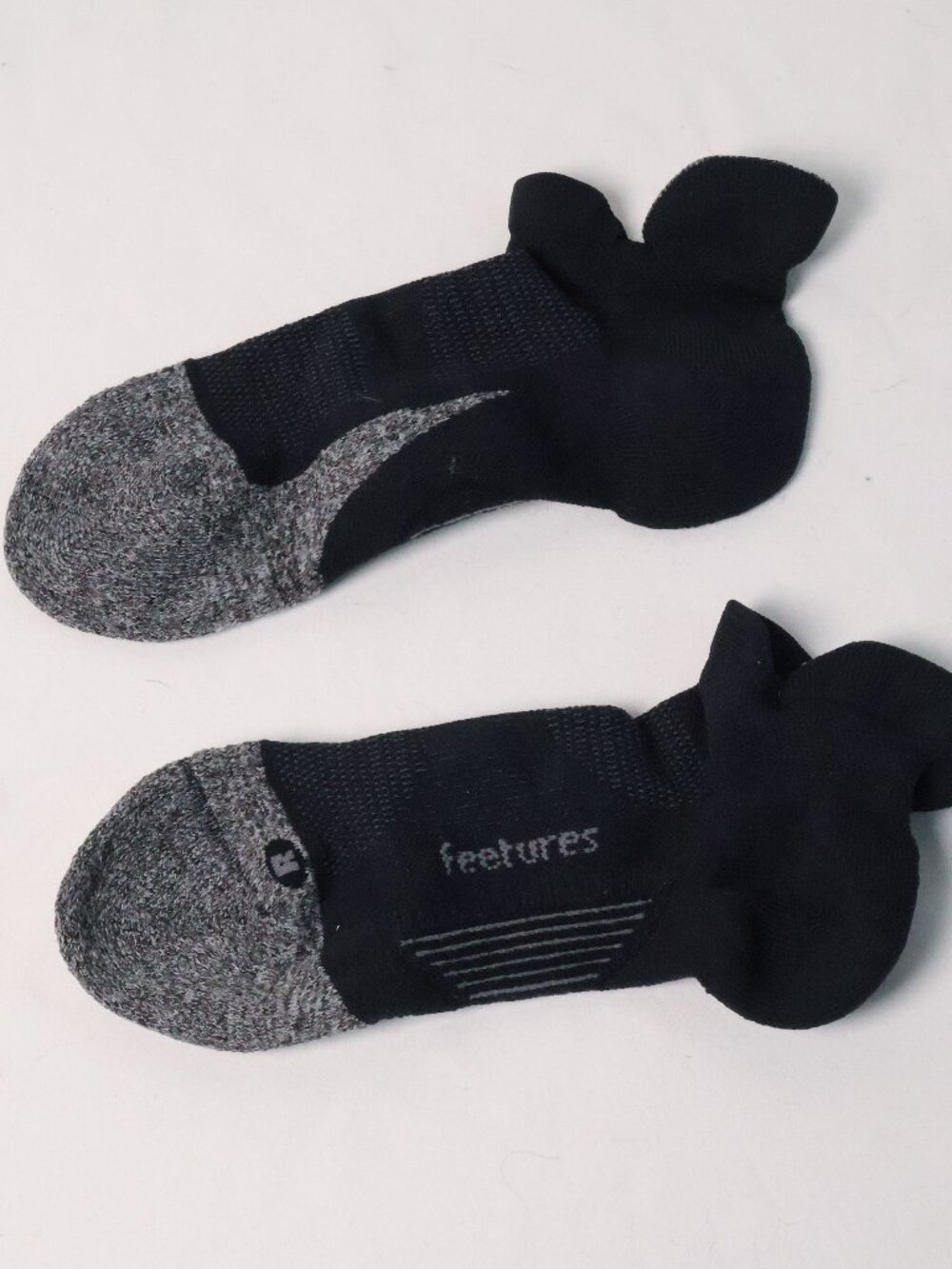 Feetures Ankle Socks Cushioned Black [Size M]